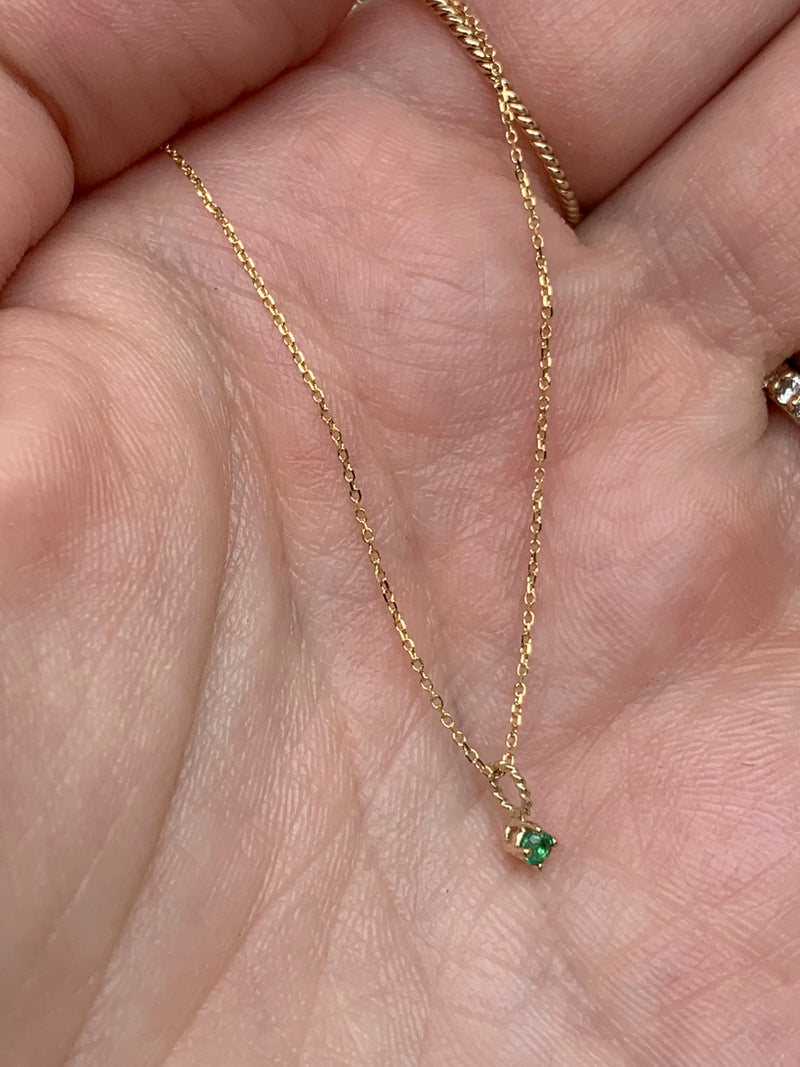 emerald textured oval link necklace