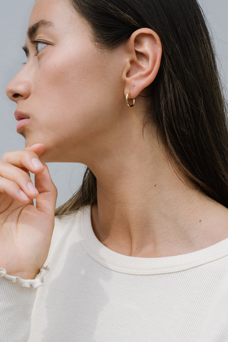Arlo Small Hoops
