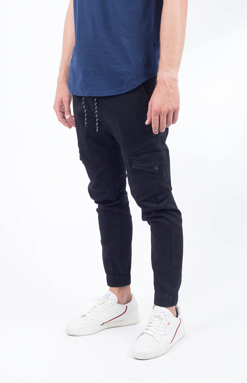 Juckson Jogger Pant in Black