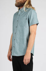 Shooty SS Woven Shirt in Emerald