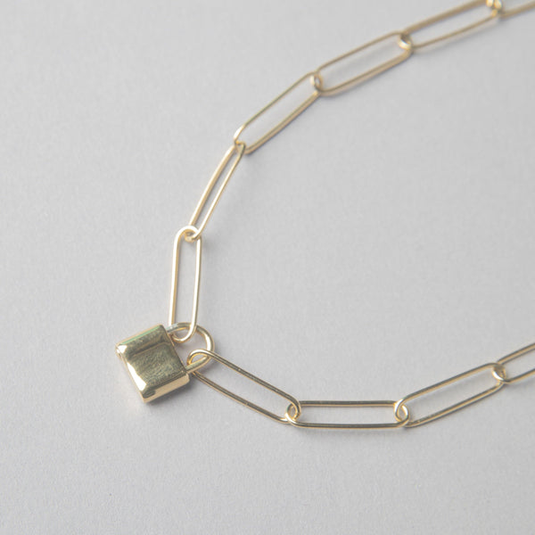 ROUND LINK PAPER CLIP NECKLACE WITH PADLOCK