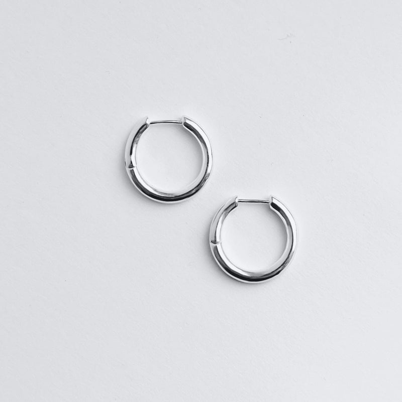 Uma Hoops