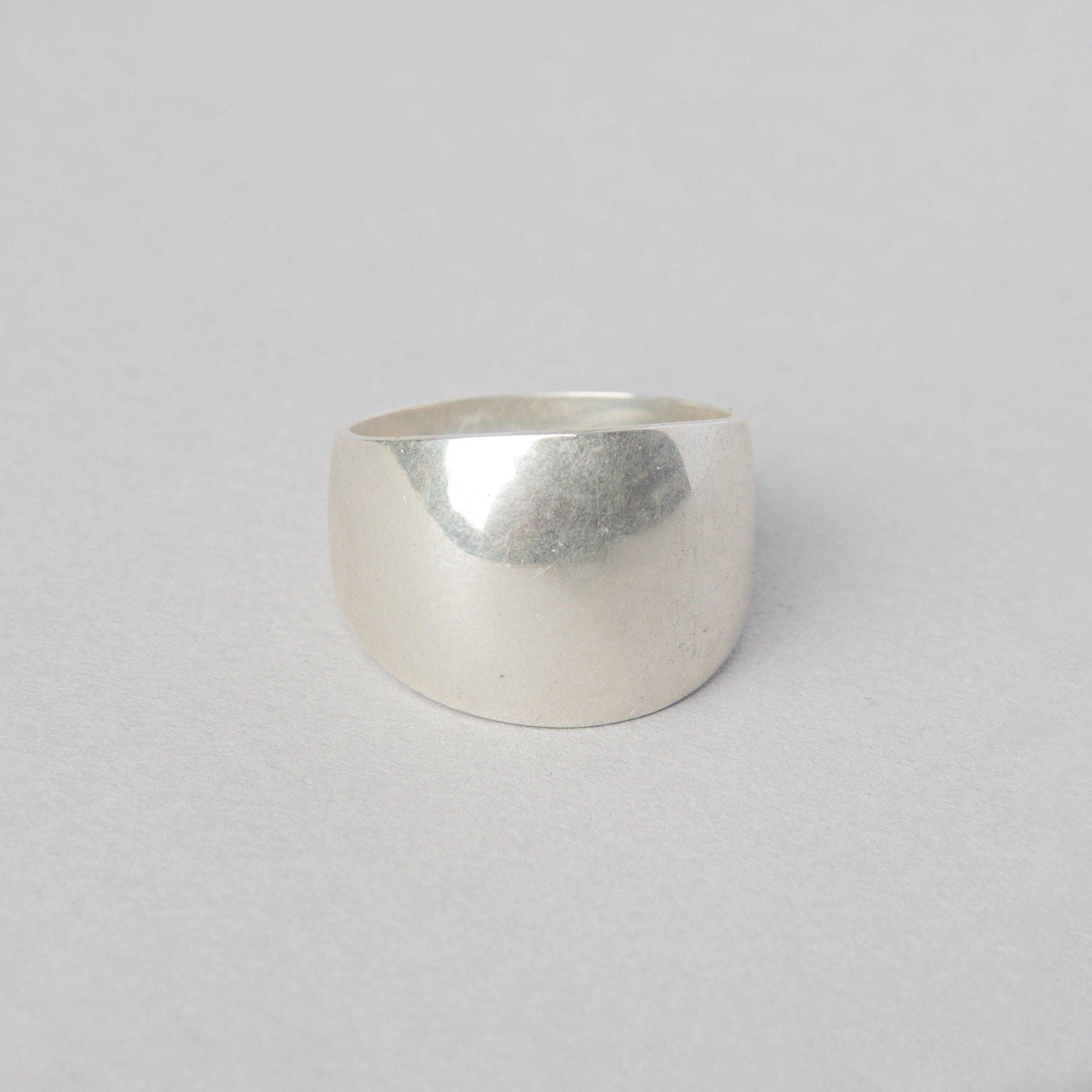 GRAND DAME STERLING RING