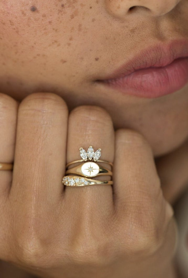 Baby Signet D Ring