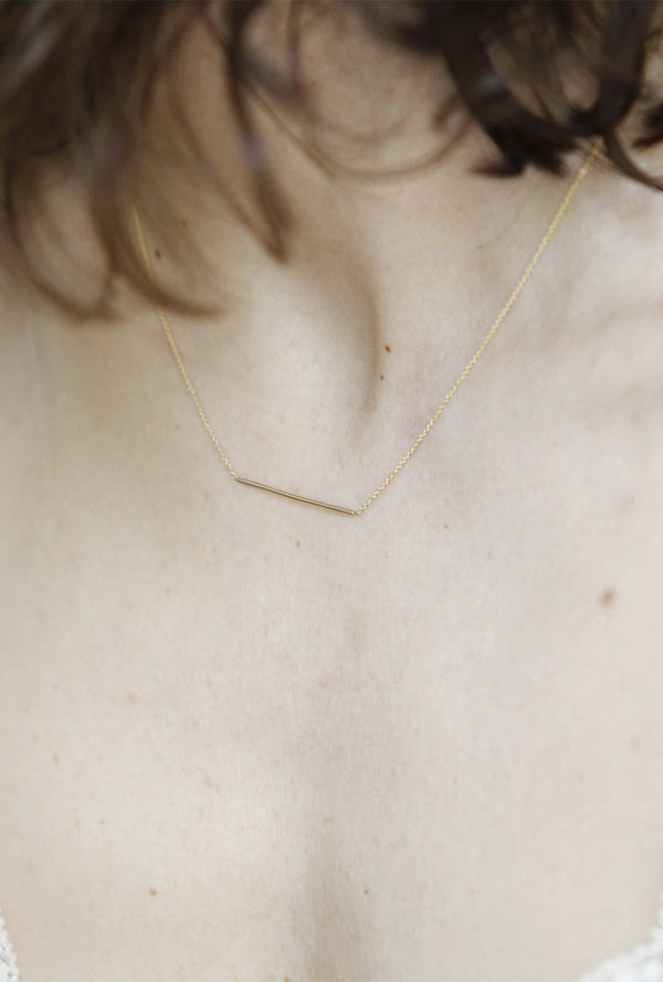 Line Necklace in Yellow Gold
